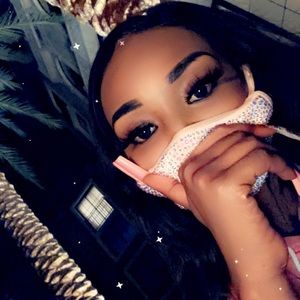 Meet your Posher, Keisha